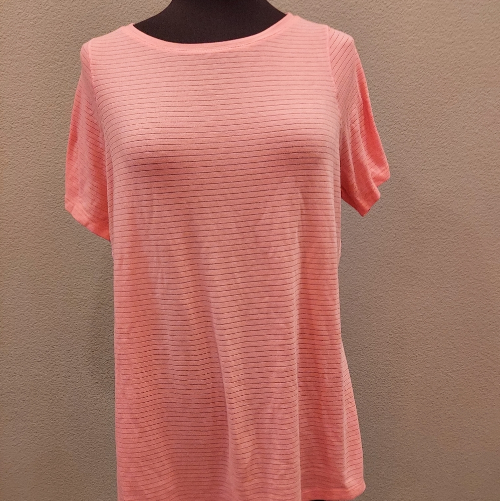Athletic shirt